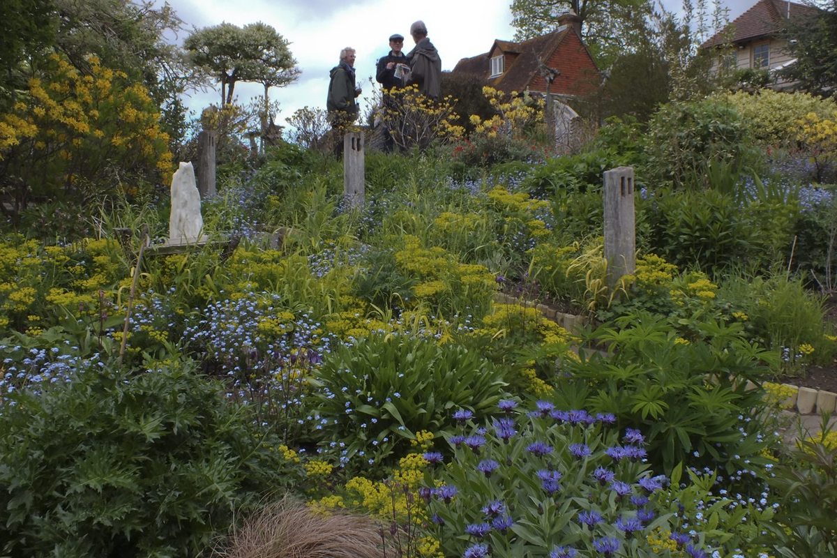 Tilford Cottage garden3